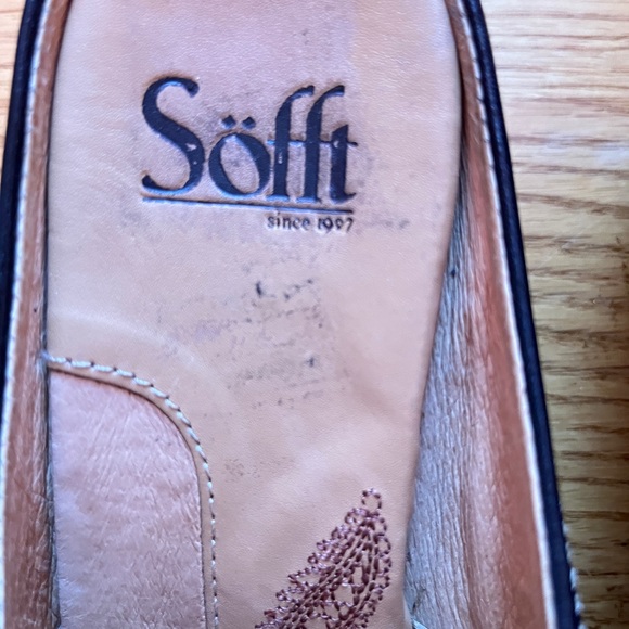 SOFFT Black Leather Open-back Slide Mule Clogs size 7.5 1029401 Great Condition - Picture 3 of 10